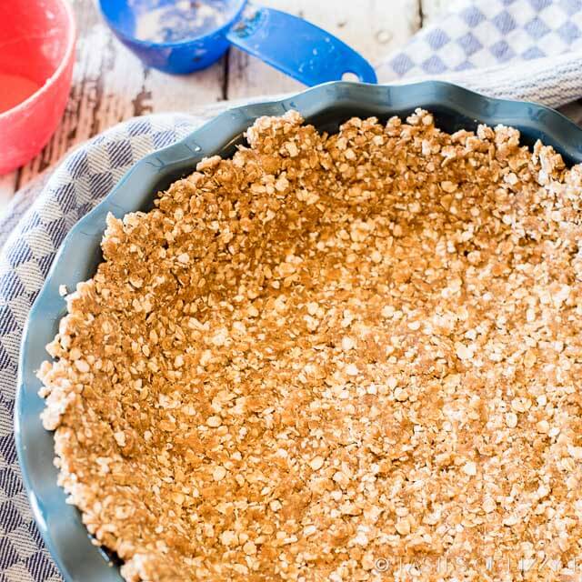 Easy Oatmeal Pie Crust Tastes of Lizzy T's