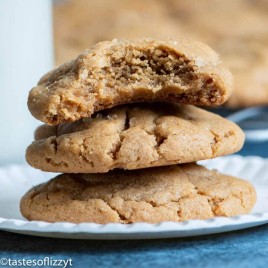 easy peanut butter cookies with a bite out