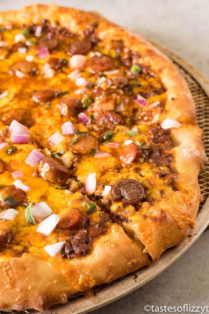 chili-cheese-pizza