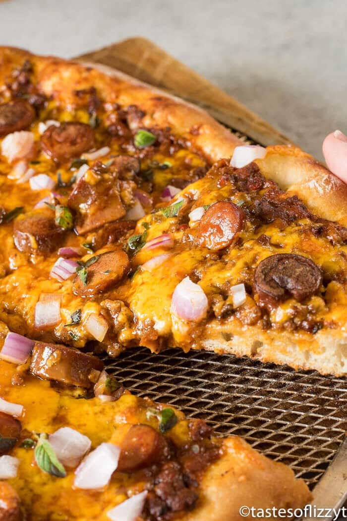 chili-cheese-pizza