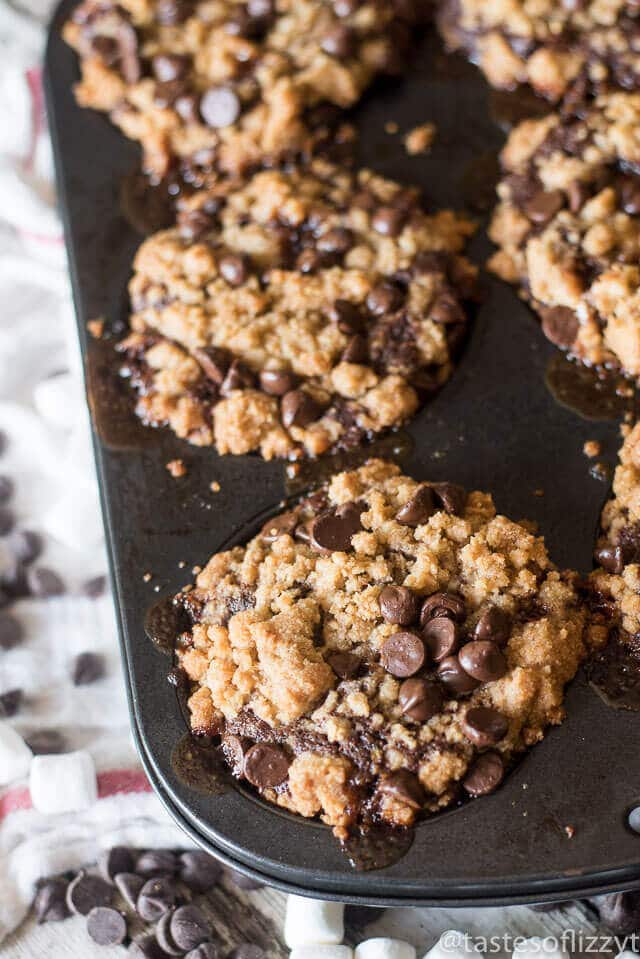 chocolate-zucchini-smore-muffins