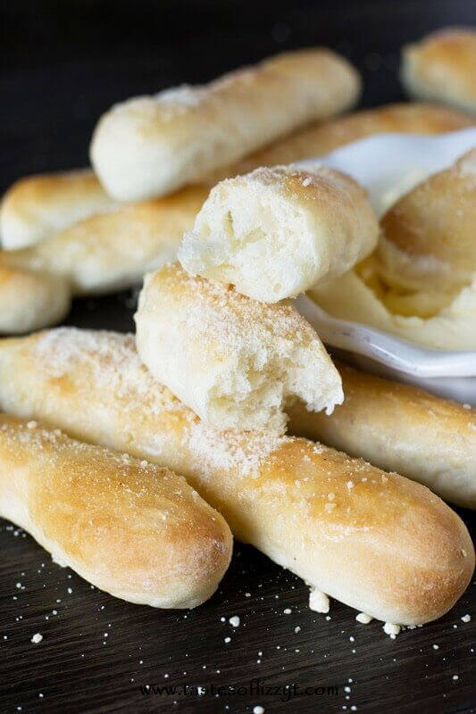 Parmesan Butter Breadsticks {Better Than Olive Garden Recipe}