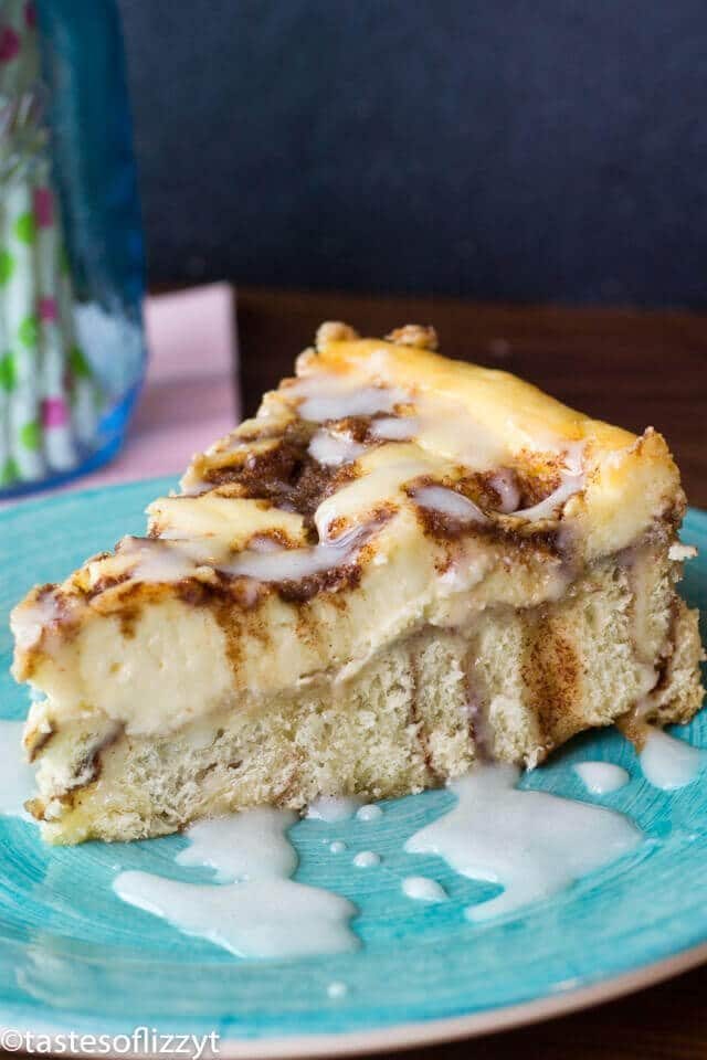 Cinnamon Roll Cheesecake Recipe {with Vanilla Powdered Sugar Glaze}