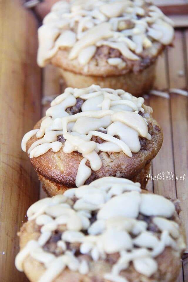 Caramel Apple Buttermilk Muffins {Easy Muffin Recipe with Caramel}