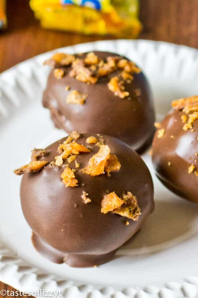 Butterfinger Nutter Butter Truffles {Easy Chocolate Candy Recipe}