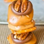 caramel-pretzel-turtles-easy-candy-recipe