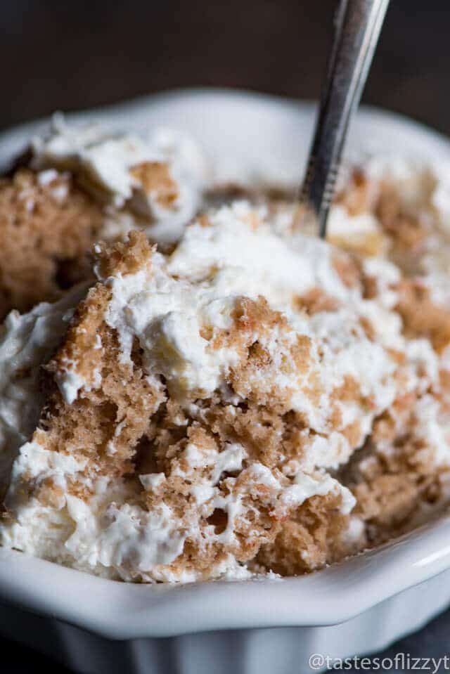 Carrot Cake Trifle {Easy Dessert Recipe with Carrot Cake Carrot Cake Trifle {Easy Dessert Recipe with Carrot Cake