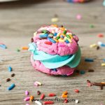 Funfetti Cake Mix Cookie Sandwiches are simply made with a cake mix and have an amazing buttercream frosting sandwiched between! Great party cookies!