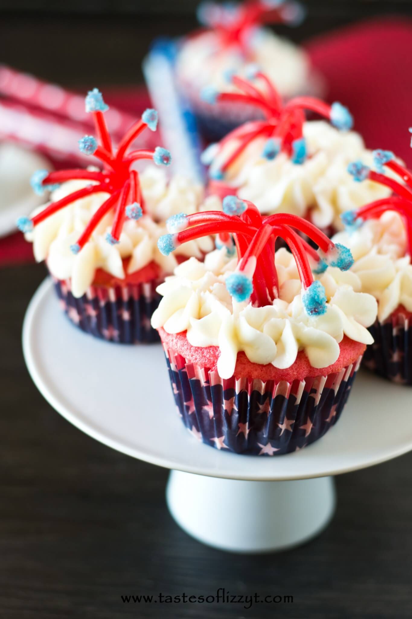 Twizzler Firecracker Cupcakes are so fun for a July 4th party!