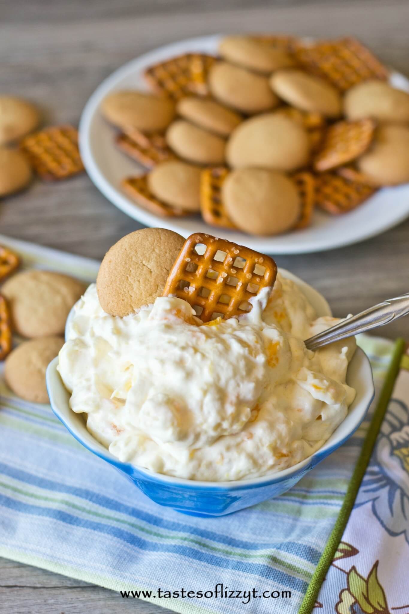 Fluffy Tropical Fruit Dip