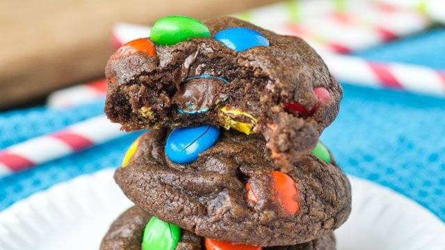 double chocolate M&M cookies {easy cookie recipe}
