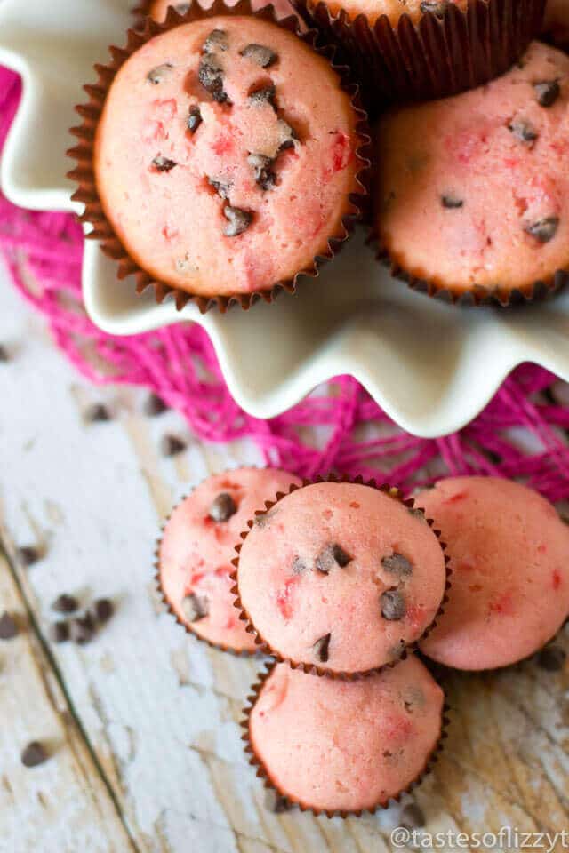 chocolate-covered-cherry-muffins