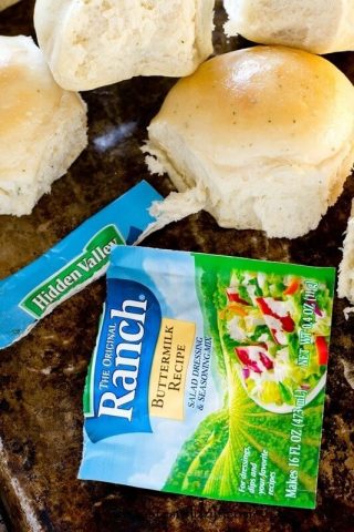 Ranch Dinner Rolls {Easy Homemade Rolls with Ranch Seasoning}