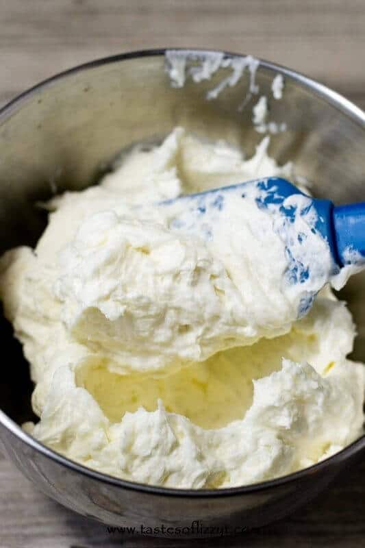 almond-cream-cake-recipe