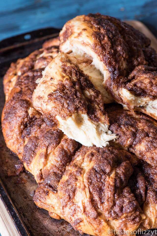 cinnamon-crunch-braided-bread