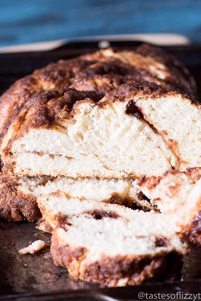 cinnamon-crunch-braided-bread