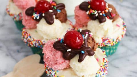 Ice Cream Sundae Cupcakes Cute Vanilla Cupcakes Recipe With Homemade Frosting