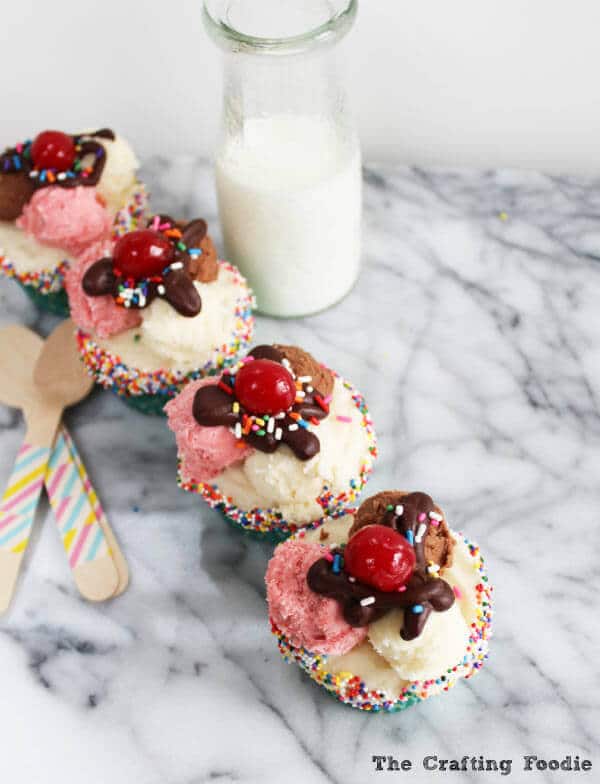 Ice Cream Sundae Cupcakes