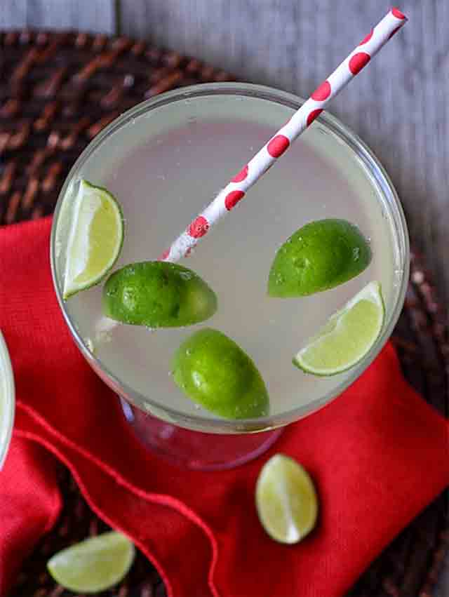 ginger lime soda in a glass