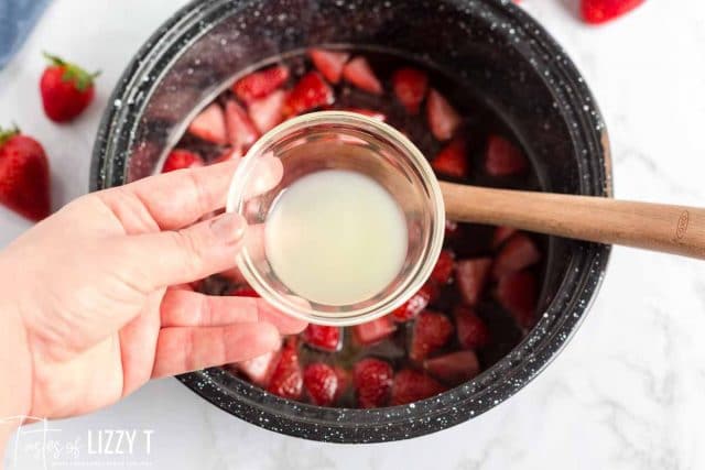 cornstarch slurry to thicken strawberry sauce