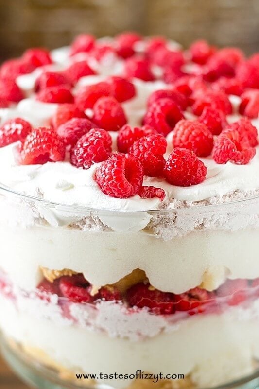 White Chocolate Raspberry Trifle Recipe - Layers of cake, white chocolate pudWhite Chocolate Raspberry Trifle Recipe - Layers of cake, white chocolate pudding and raspberry cream.