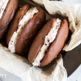 3 oreo whoopie pies