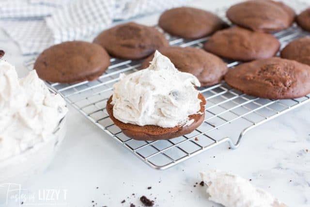 whoopie pie with top missing