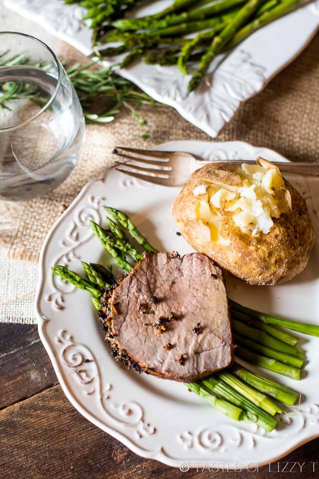 Don't be nervous to roast a nice cut of beef. Top a beef roast with garlic and fresh herbs top and follow these simple directions for an easy herb-crusted roast beef.