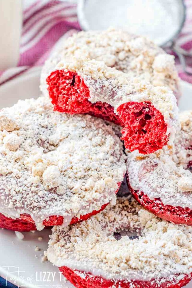 Baked Red Velvet Doughnuts With Crumb Streusel Tastes Of Lizzy T