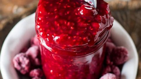 Raspberry Sauce An Easy Recipe With Fresh Or Frozen Raspberries