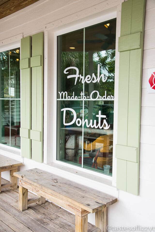 Best Places to eat on Anna Maria Island
