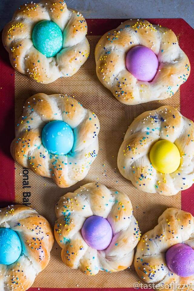 italian-easter-bread-rolls-recipe-14