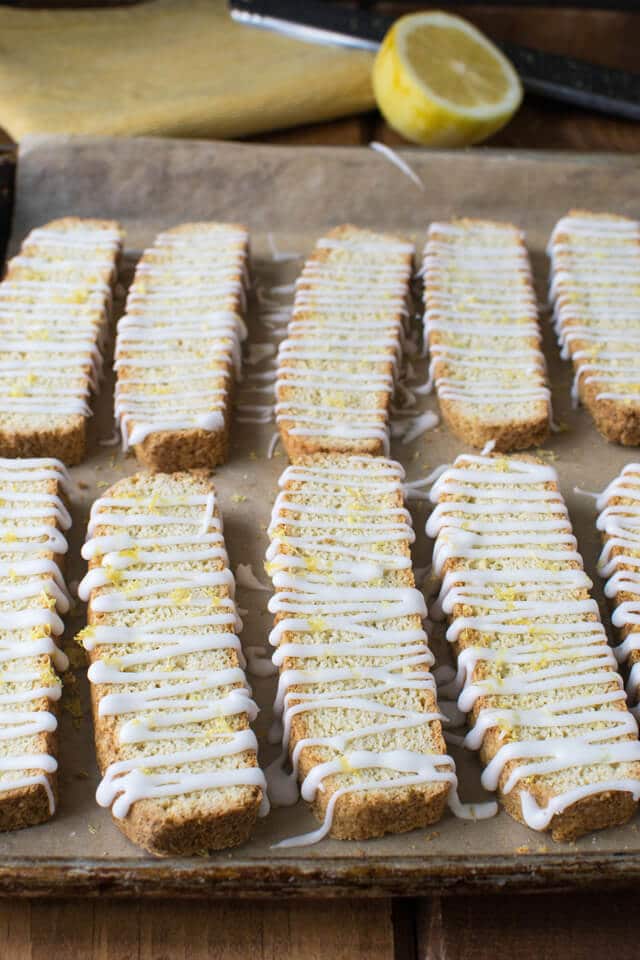 Lemon Biscotti Recipe With Pistachios and Lemon Glaze