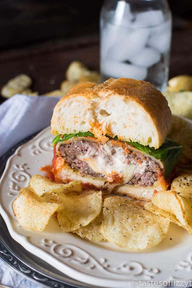 cheese-stuffed-lasagna-burgers