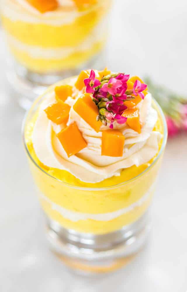 no-bake-mango-cheesecake-trifles