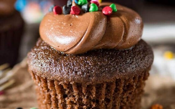 chocolate-cupcakes-from-scratch-