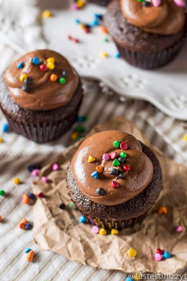 chocolate-cupcakes-from-scratch-