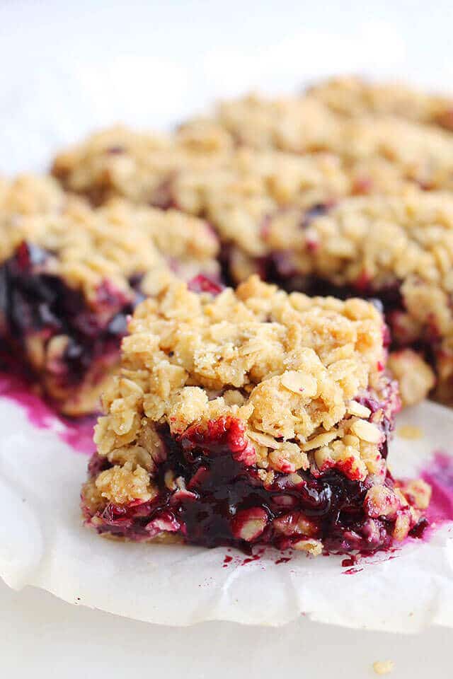 blueberry-crumble-bars