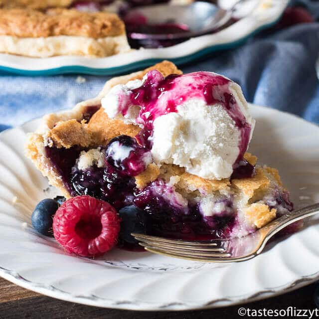 mixed-berry-cobbler-pie