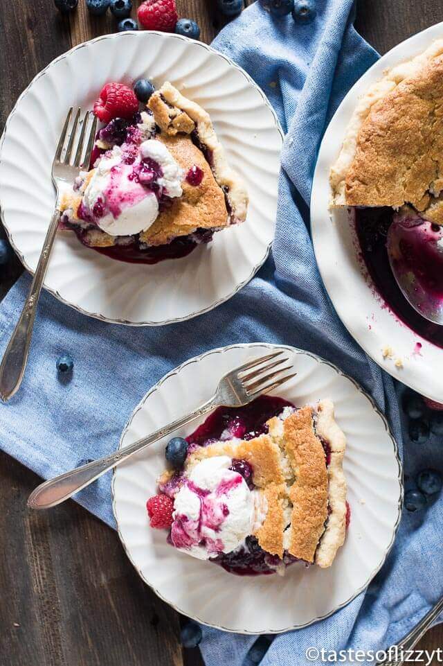 mixed-berry-cobbler-pie-17