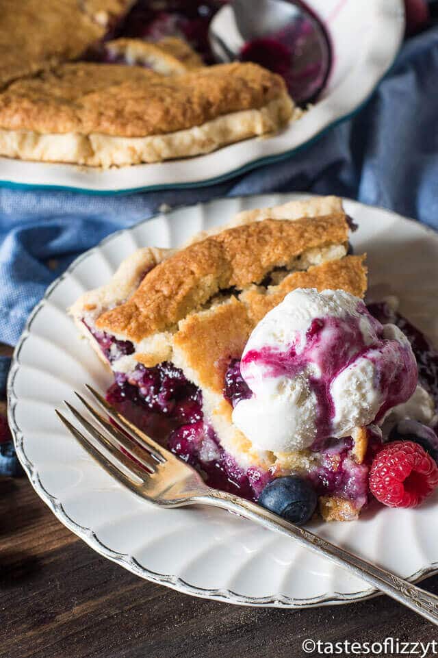 mixed-berry-cobbler-pie-22