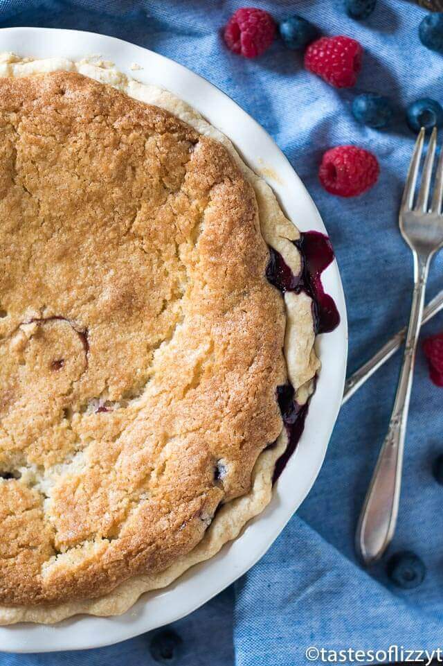 mixed-berry-cobbler-pie-3