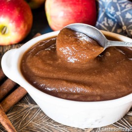 A simple recipe for Homemade Apple Butter that you can make in the slow cooker. Use as a spread, a syrup or in your fall recipes!