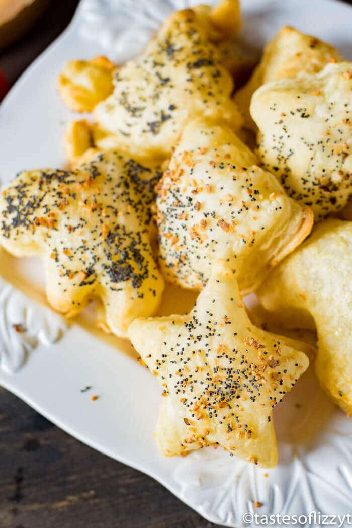 christmas-appetizer-puffs