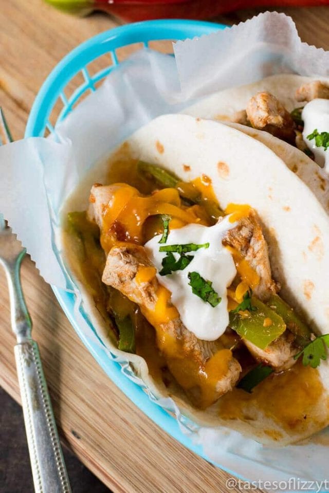 Easy Pork Fajitas with Peppers {15 Minute Dinner Recipe Idea}