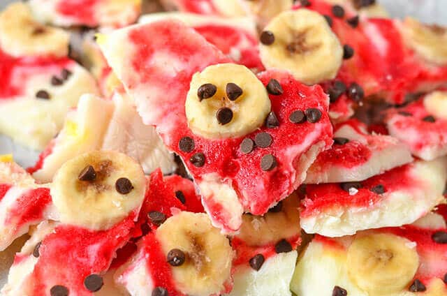 frozen yogurt bark with bananas