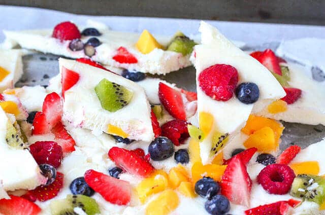 frozen yogurt bark with fresh fruit