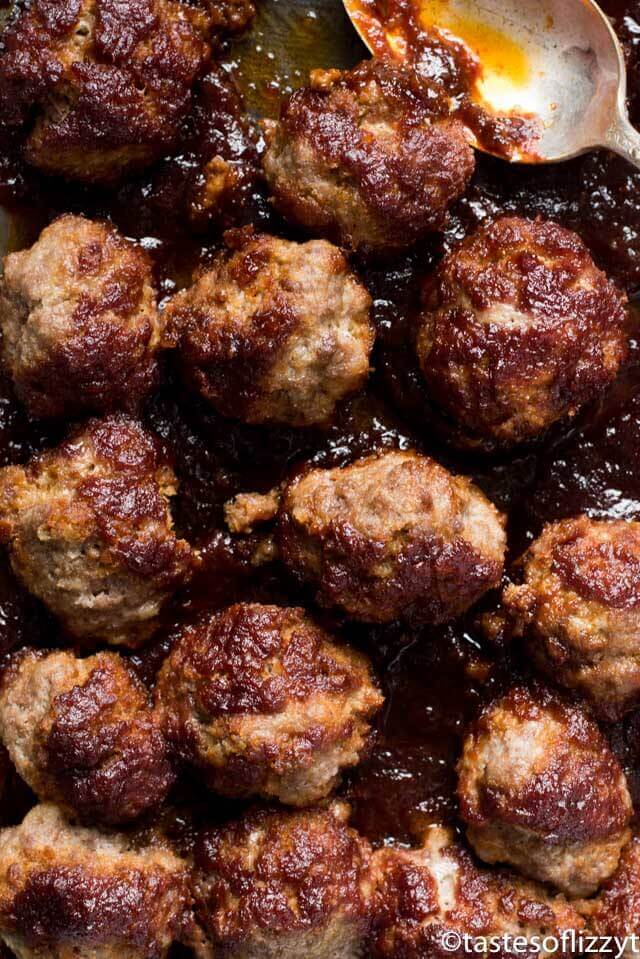 Grandma's meatballs (homemade sweet and tangy meatballs)