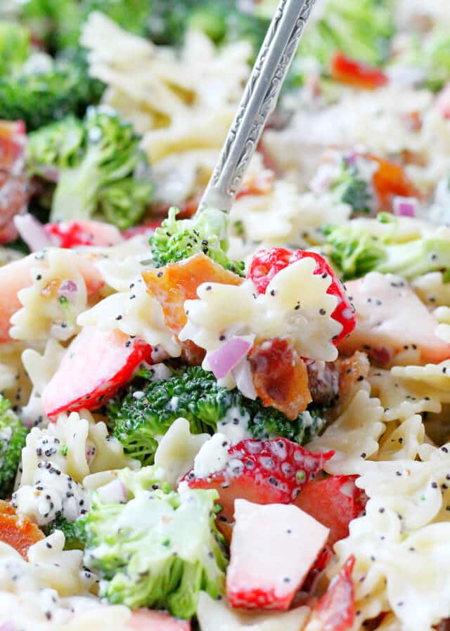 Summer Broccoli Pasta Salad