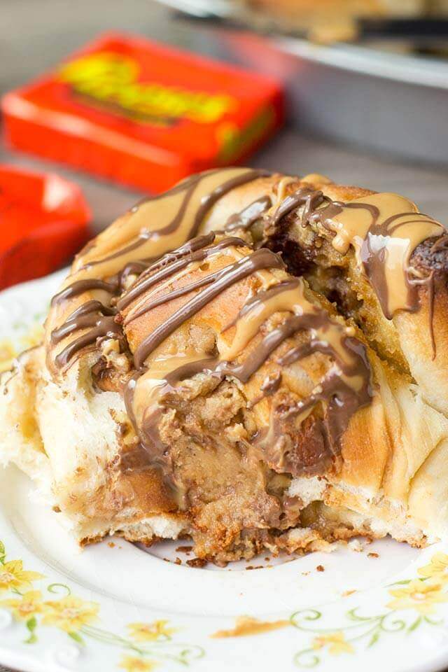 close up of a reese\'s sweet roll